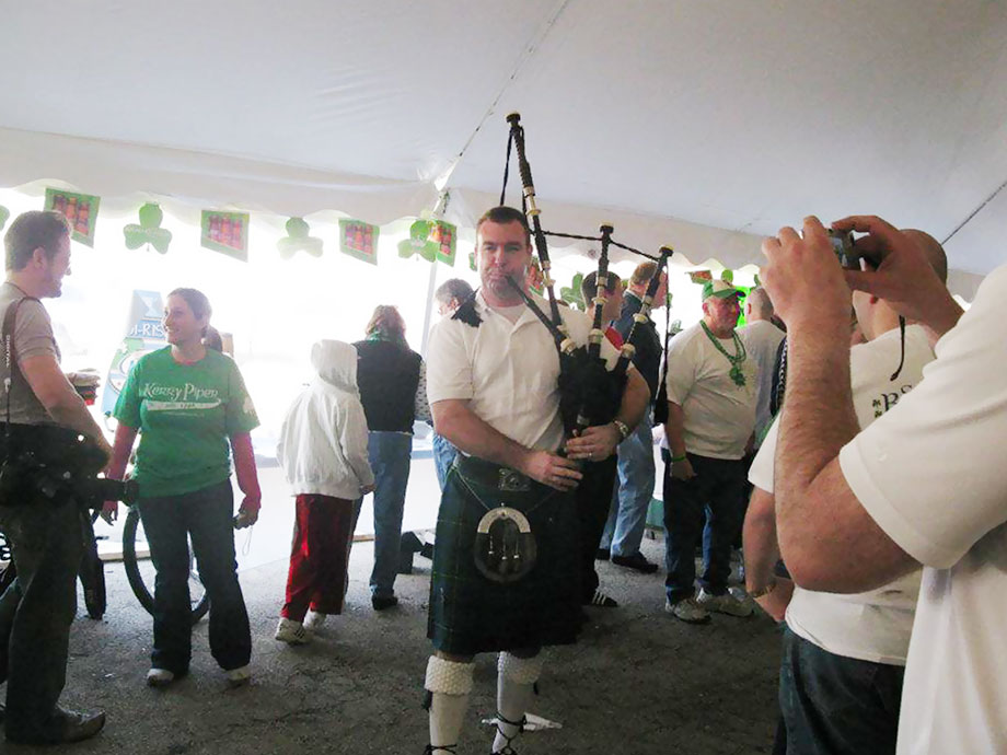 Chicago Corporate Event Bagpiper, Bagpipes for Parties Naperville