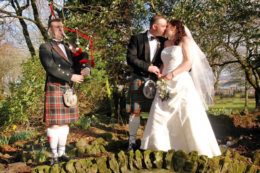 Romantic Bagpiping Wedding Service